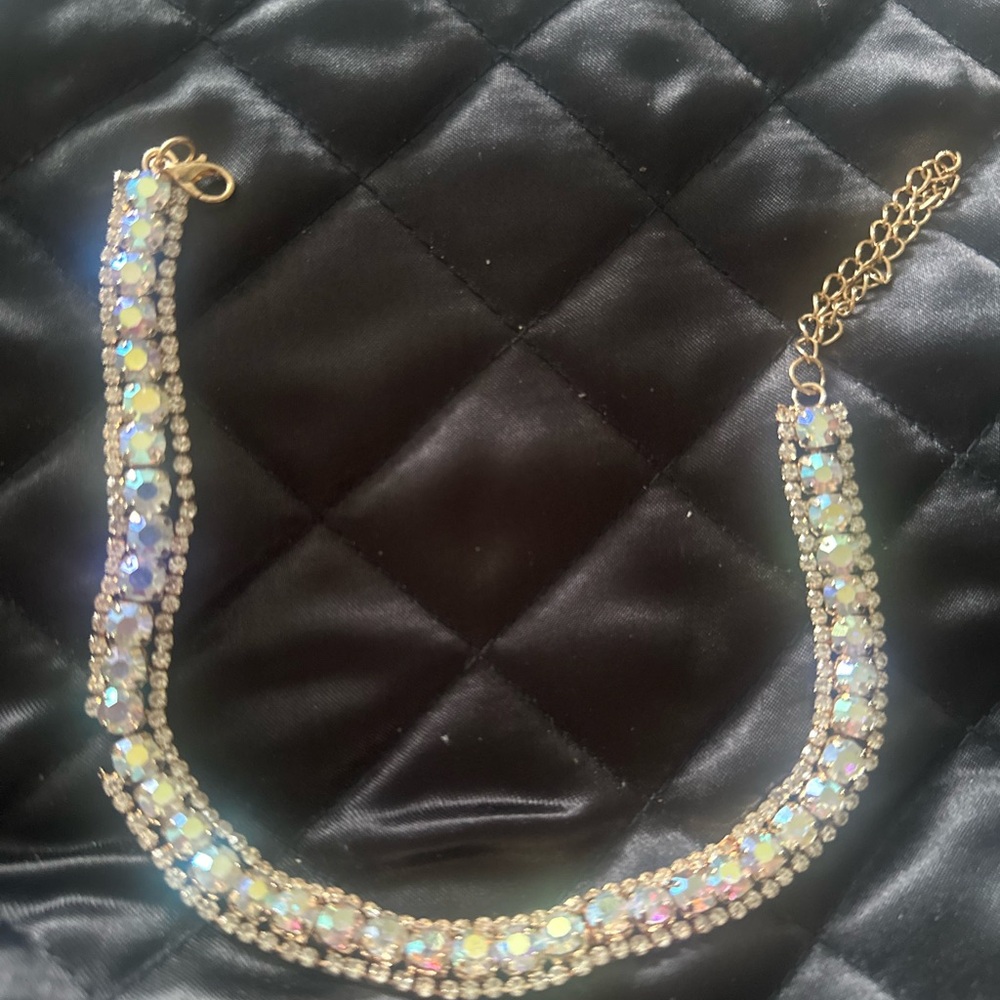 Elegant Gold and Blue Crystal necklace